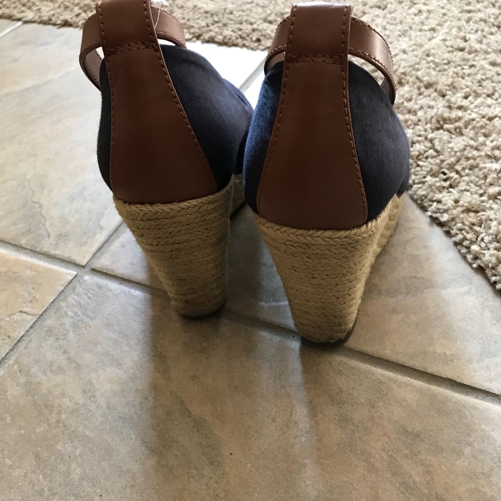 BCBGeneration - Picture 2 of 2